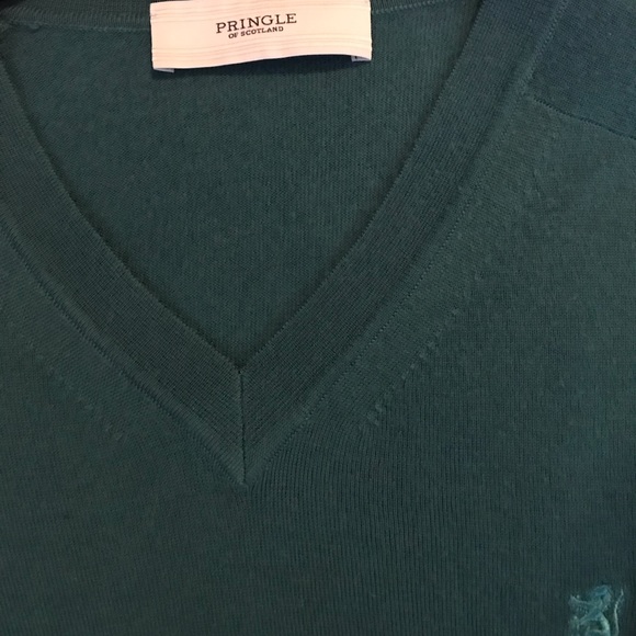 Pringle of Scotland V- neck merino wool sweater sz M - Picture 2 of 3